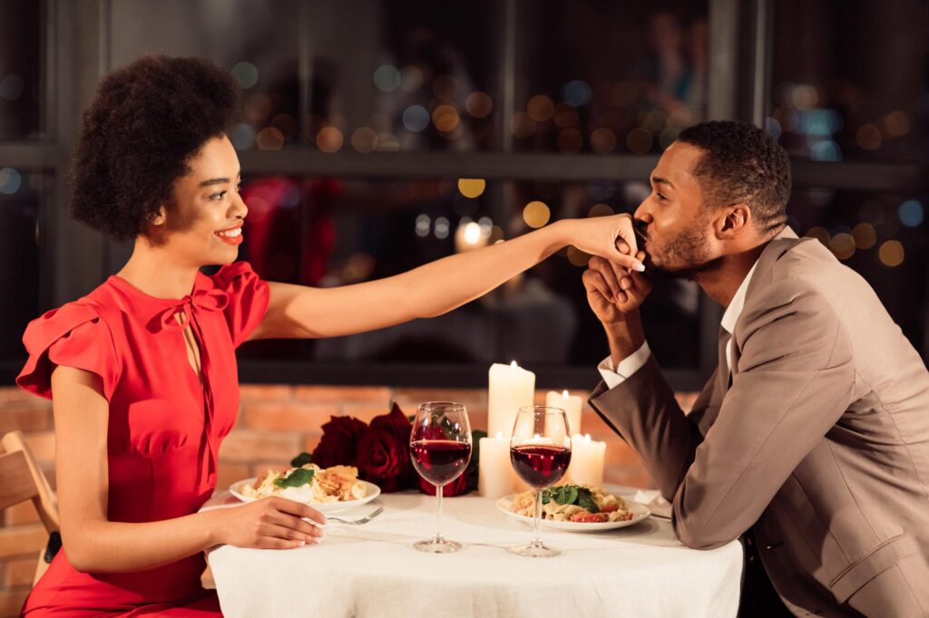 10 Sweet Signs Your First Date Truly Sparked Romance