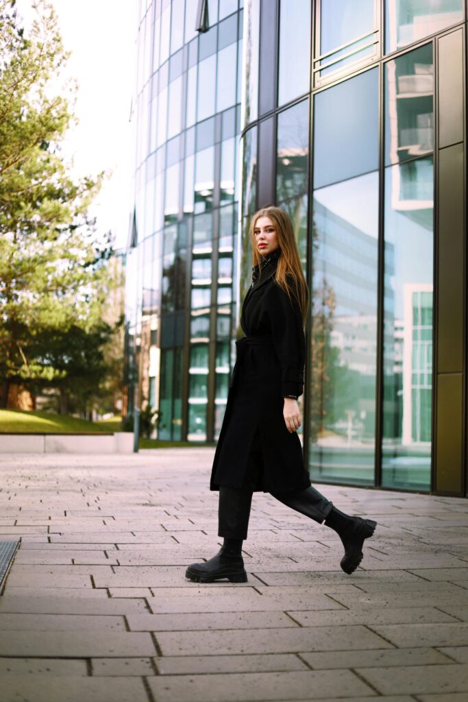 Dress to Impress: First Date Outfits That Boost Confidence