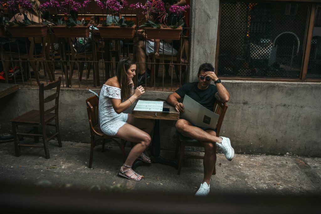 Love Across Borders: Navigating Global Dating App Cultures