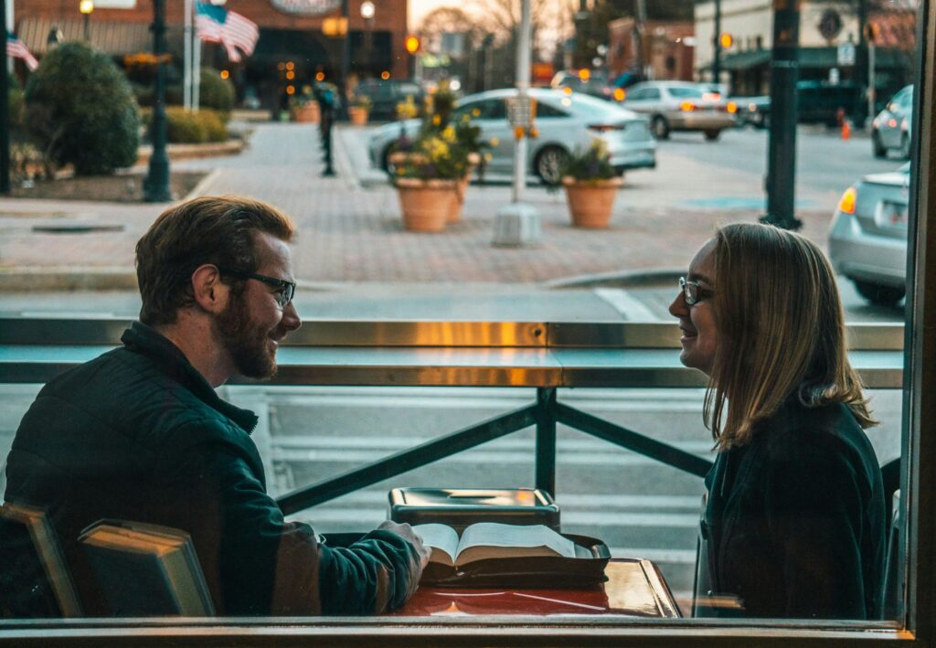 Building Instant Trust and Rapport on Your First Date