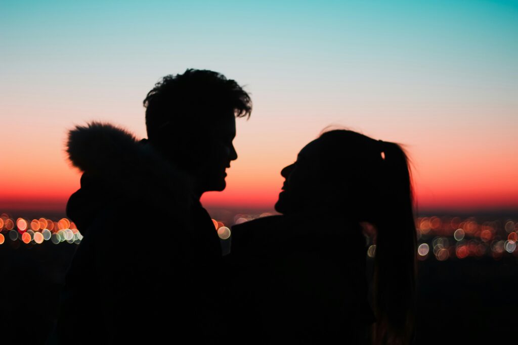 How to Follow Up After a First Date to Spark Romance